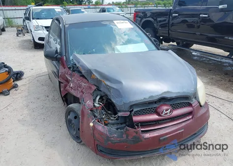 2009 Hyundai Accent Gs z USA, uszkodzony, nr VIN KMHCM36C89U114687